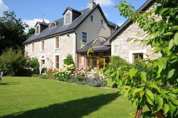 Grove House Country Rooms Shanballymore Exterior photo