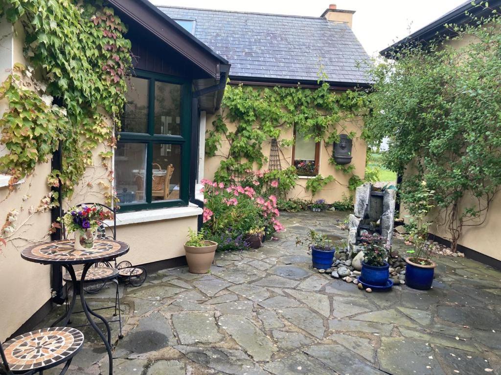 Grove House Country Rooms Shanballymore Exterior photo