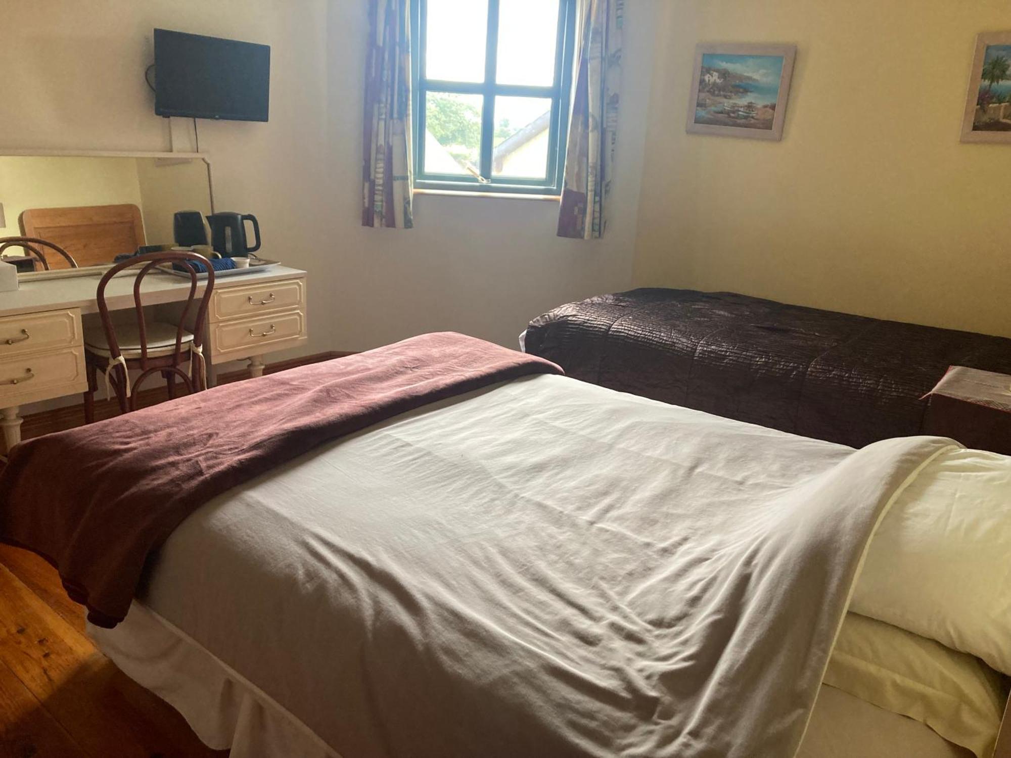 Grove House Country Rooms Shanballymore Exterior photo